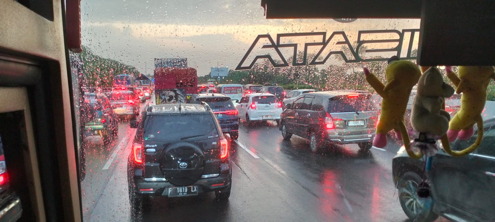 Arus Balik di Empat Ruas Jalan Tol Mulai Padat, Jasa Marga Ingatkan Pengemudi Jaga Keselamatan