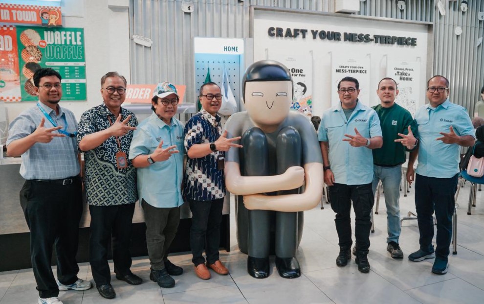 Kunjungi Cihapit dan Braga, Menteri Ekraf Dorong Local Hero Naik ke Tingkat Nasional