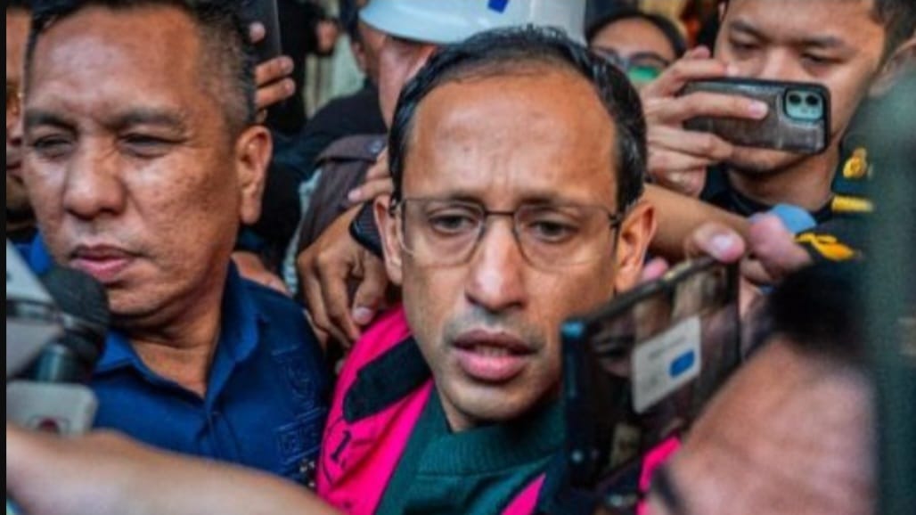 Sidang Gunakan KUHAP Baru, Usai Didakwa Nadiem Makarim Langsung Ajukan Eksepsi 1 Sidang Gunakan KUHAP Baru, Usai Didakwa Nadiem Makarim Langsung Ajukan Eksepsi