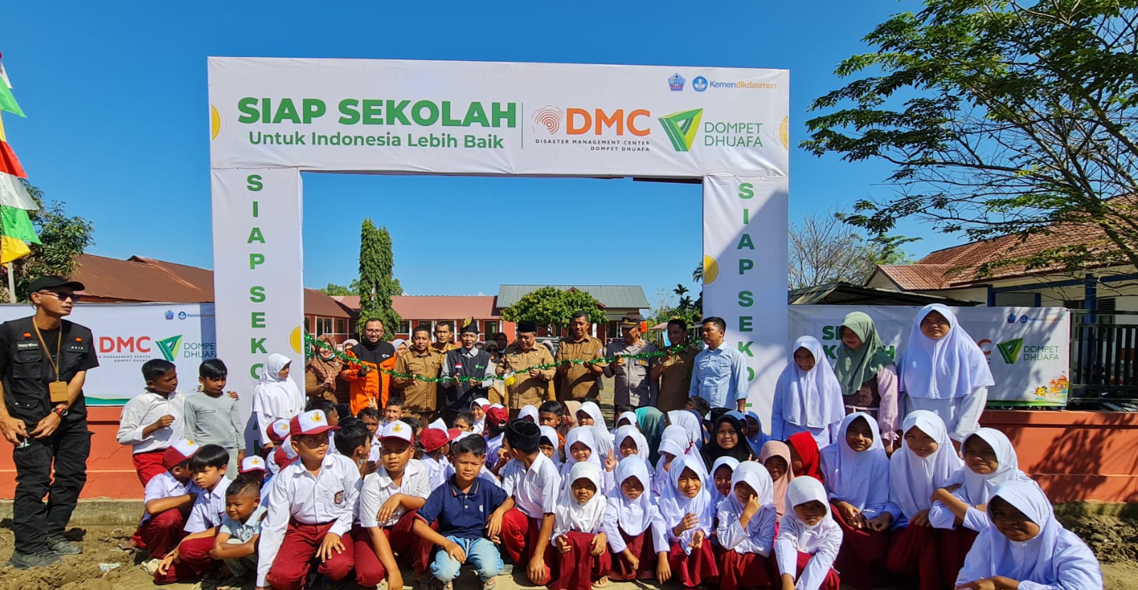 Renovasi Sejumlah Sekolah, Dompet Dhuafa Bangkitkan Kembali Asa Pendidikan Anak-anak di Sumatera