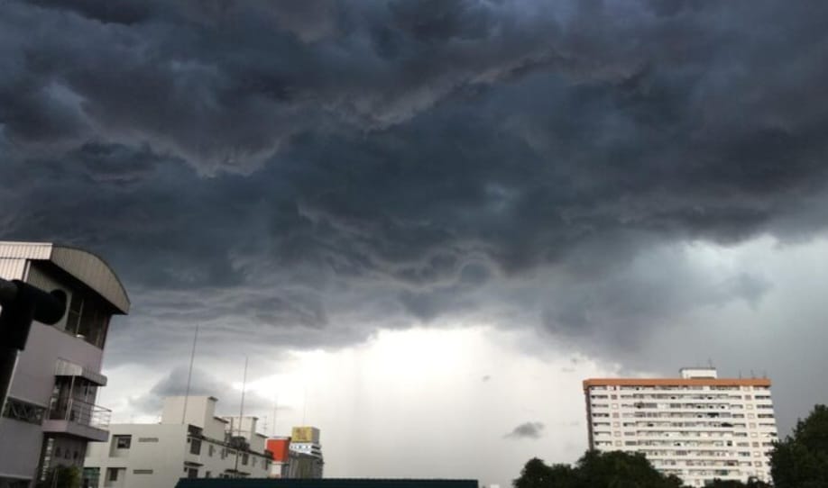 Hujan Ekstrem Mengintai, BNPB Pertimbangkan Tambah Armada Modifikasi Cuaca di Jateng