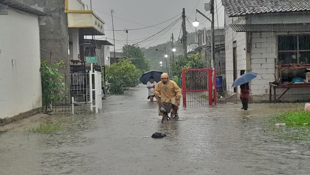 Hujan Tak Berhenti, Banjir Rendam 5 Kecamatan di Kabupaten Bekasi
