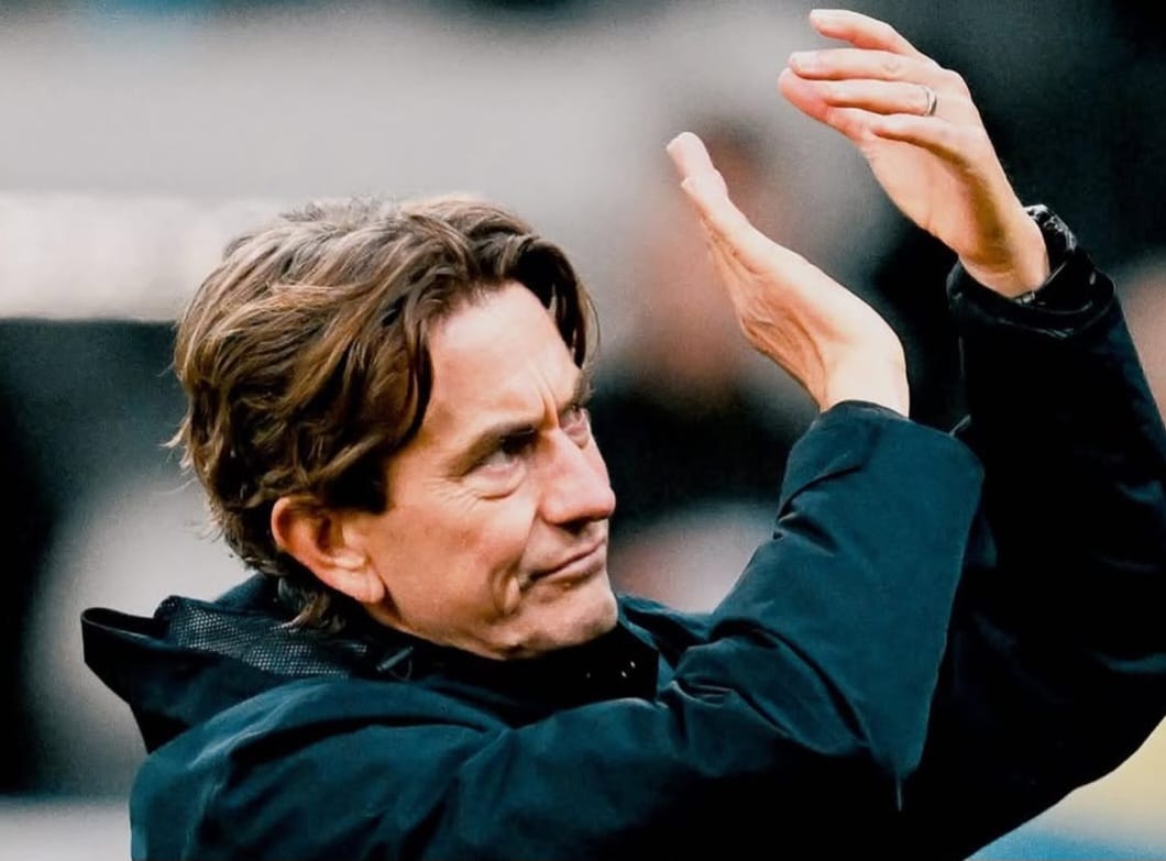 Dapat Hasil Buruk, Dua Pelatih Liga Premier Ini Dicemooh Fans. Akankah Bernasib Seperti Amorim?