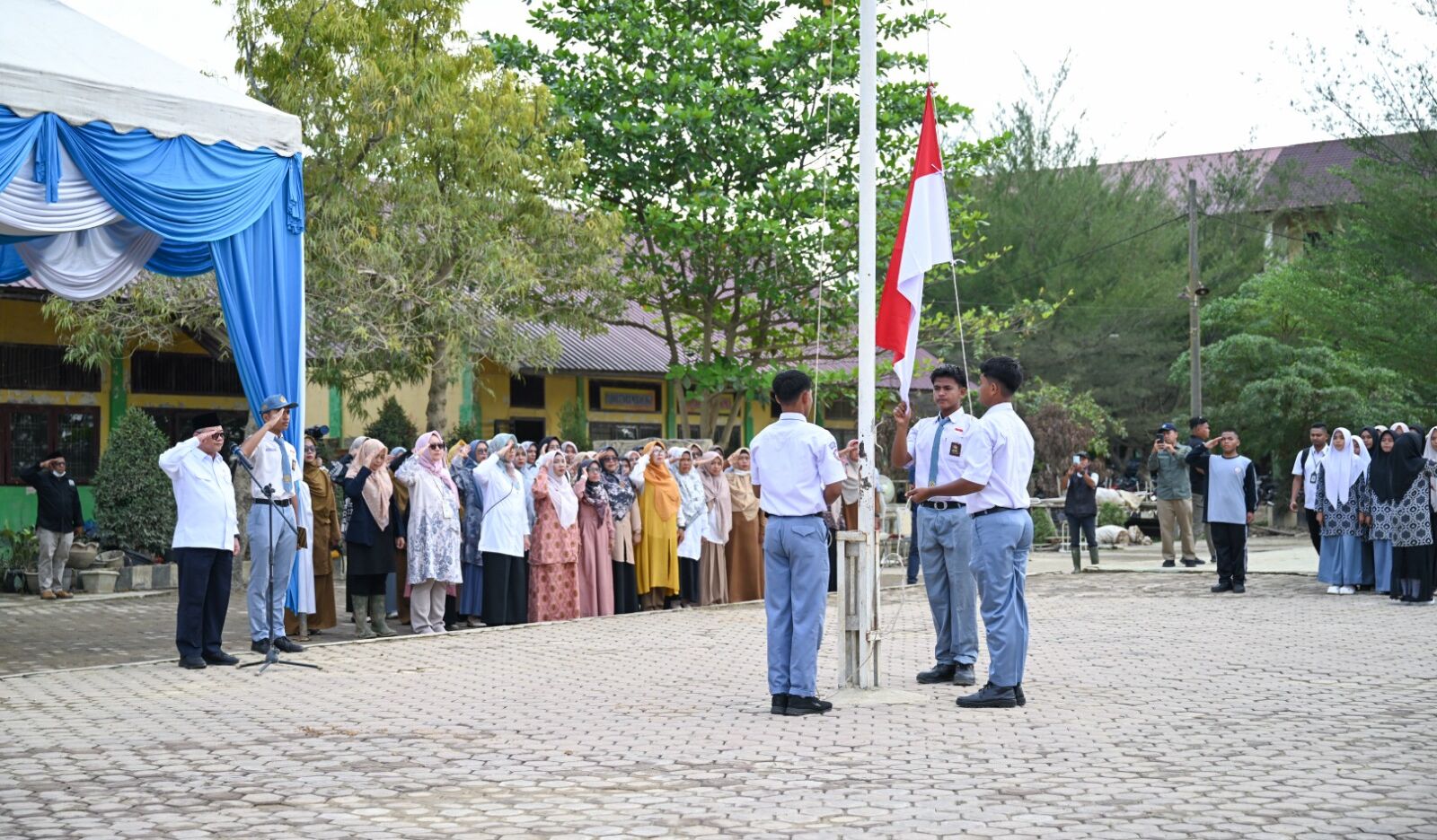 Kemendikdasmen Wajibkan Upacara Bendera Setiap Senin, Perkuat Karakter dan Nasionalisme Siswa