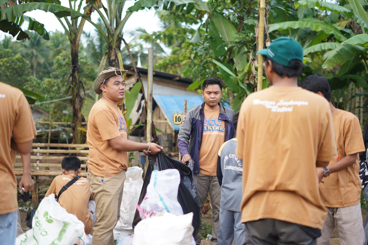 Libatkan Lebih dari 1.000 Warga Sukabumi, SCG Perluas Program Pelestarian Lingkungan SCG Mentari
