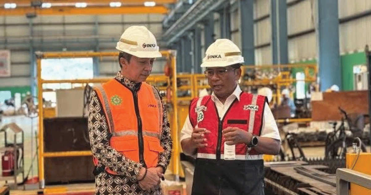 Komitmen Bangun Trem, Wali Kota Bogor, Dedie Rachim Kunjungi PT INKA di Banyuwangi