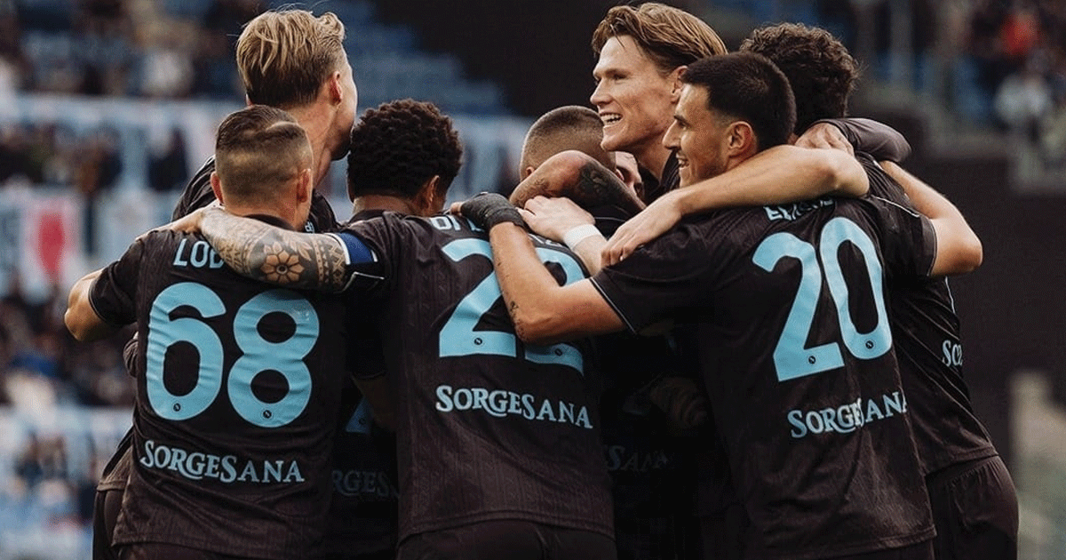 Napoli Tumbangkan Lazio di Olimpico, Roma Tergeser dari Zona Champions