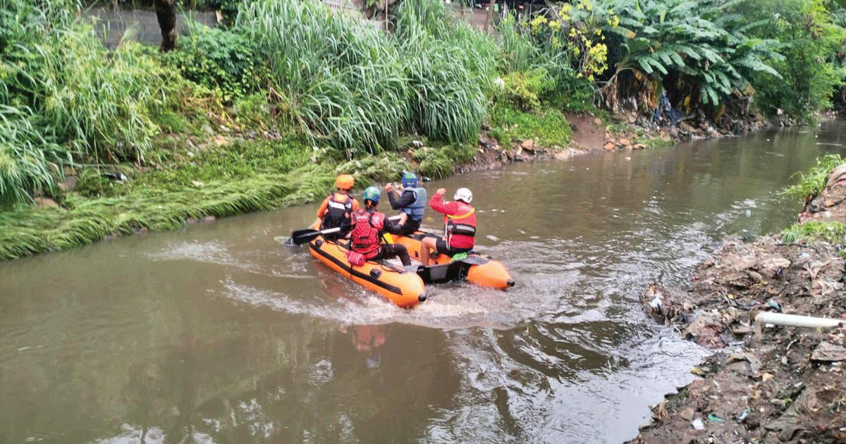 Tragis! Anak 7 Tahun Tenggelam Terseret Arus Kali Jambe Bekasi