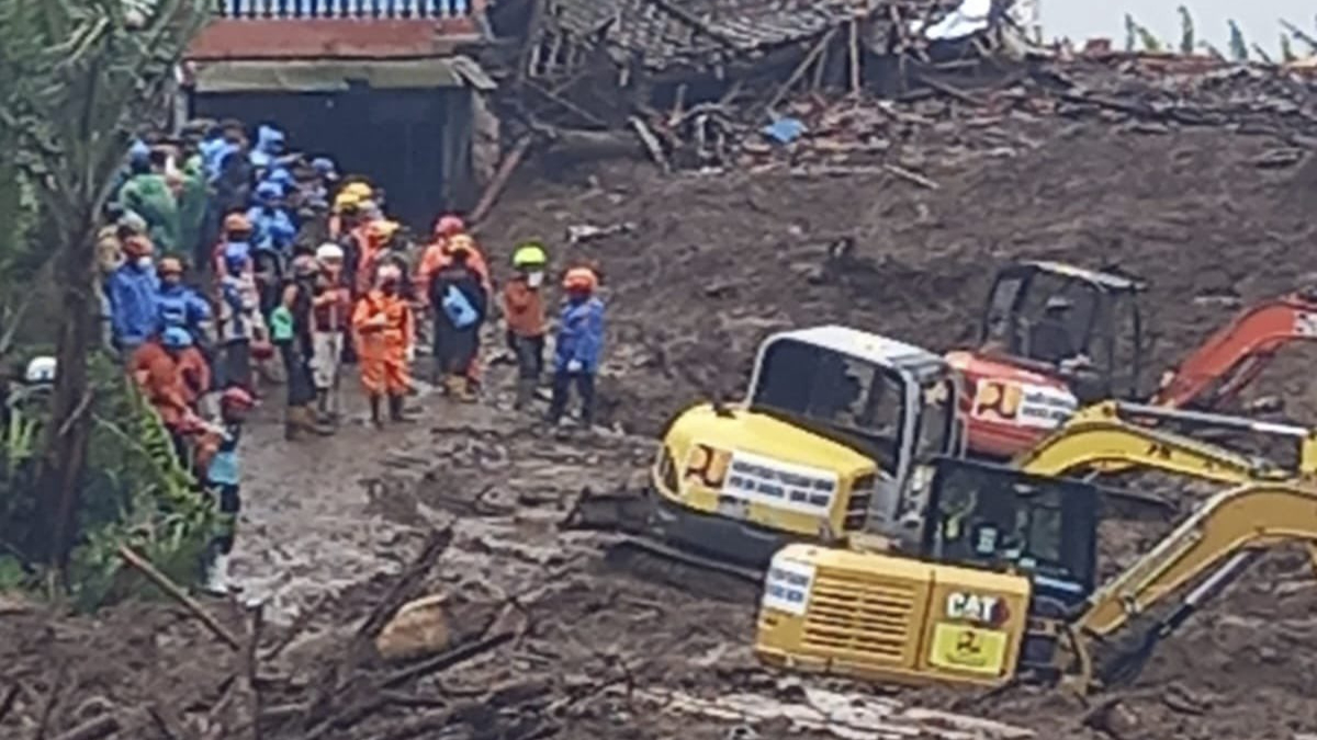 Korban Longsor Bandung Barat Melebihi Data Awal, 83 Kantong Jenazah Dievakuasi