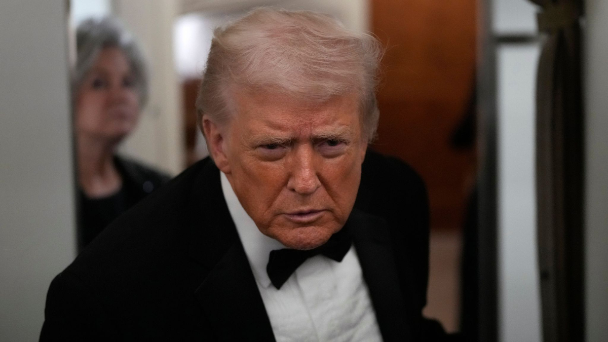 Timeline Ketegangan AS–Iran Januari 2026: Dari Protes Jalanan hingga Ancaman Armada Perang 1 Timeline Ketegangan AS–Iran Januari 2026: Dari Protes Jalanan hingga Ancaman Armada Perang