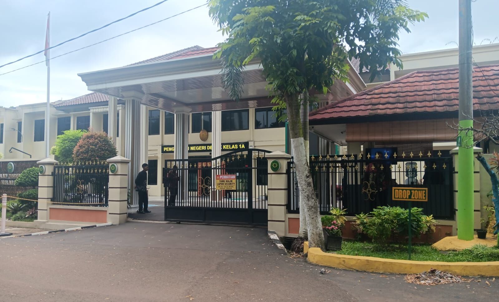 Situasi PN Depok Lenggang Usai OTT KPK, Sejumlah Ruangan Disegel