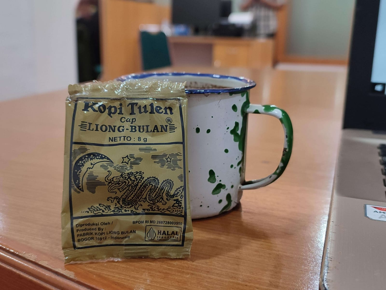 Bertahan 100 Tahun, Kopi Legendaris Bogor Masih Hidup di Dinding Warung 3 kopi3