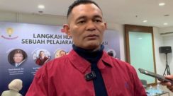 Boni Hargens menanggapi polemik Perpol 10/2025 dan Putusan MK terkait jabatan anggota Polri.