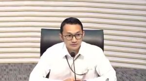 Juru Bicara KPK Budi Prasetyo memberikan keterangan pers mengenai OTT Bea Cukai dan penyitaan uang miliaran rupiah serta tiga kilogram emas di Gedung Merah Putih KPK.