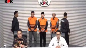 Bupati Bekasi dan Ayahnya Ditangkap KPK