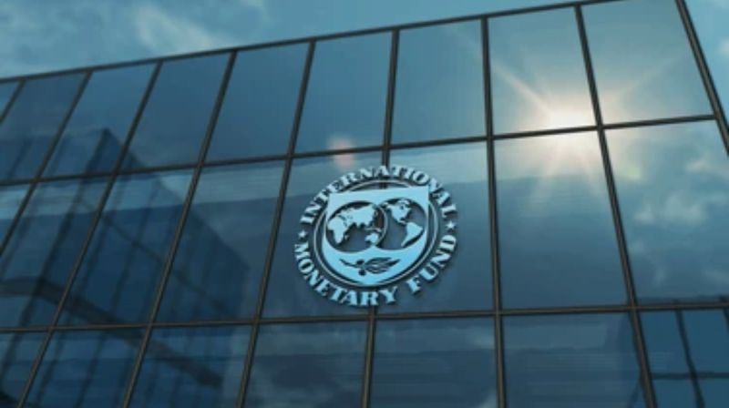 Gedung kantor pusat IMF di Washington DC saat merilis laporan Prospek Ekonomi Dunia berisi proyeksi pertumbuhan ekonomi China 2025 dan 2026.