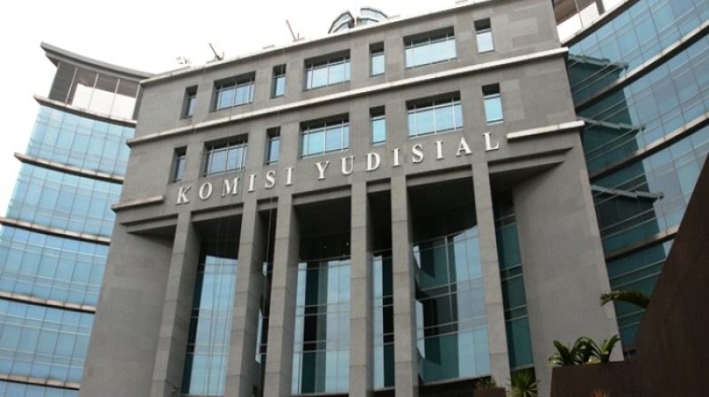 Gedung Komisi Yudisial Republik Indonesia di Jakarta, lembaga pengawas hakim yang memberikan sanksi nonpalu kepada tiga hakim dalam kasus korupsi gula Tom Lembong.