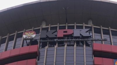 Gedung KPK di Jakarta sebagai simbol penindakan kasus korupsi pajak tambang dan mafia pajak di Indonesia