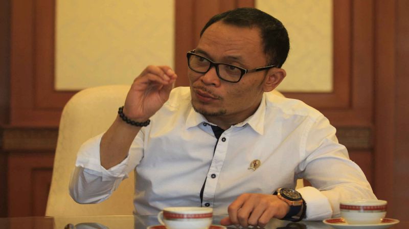 Mantan Menteri Ketenagakerjaan Hanif Dhakiri terkait pemeriksaan KPK dalam kasus RPTKA.