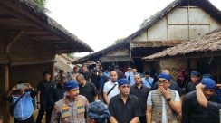 1000 orang Suku Adat Baduy Kanekes, terima Paket Bakti Sosial Kementerian Imigrasi dan Pemasyarakatan bersama Yayasan Arridho Berdikari Sejati (Dok Imipas)