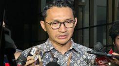 Juru Bicara KPK Budi Prasetyo memberikan keterangan pers di Jakarta, Senin (22/12/2025), terkait penggeledahan rumah dinas Bupati Indragiri Hulu Ade Agus Hartanto.