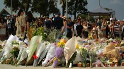 Karangan bunga di Pantai Bondi Sydney, Australia