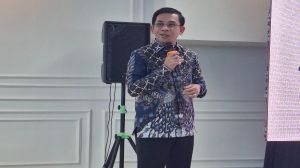 Slide data EVA dan BPHTB Provinsi Banten 2024–2025 yang dipaparkan Kepala Kanwil BPN Banten, Harison Mocodompis.