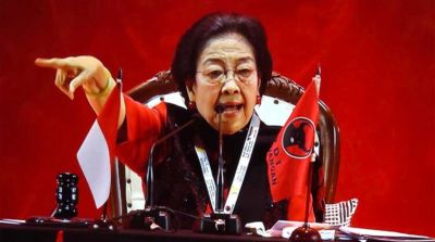 Megawati Soekarnoputri berpidato dalam acara HUT ke-53 PDIP dan Rakernas I 2026 di Ancol, menyinggung isu intervensi militer AS di Venezuela