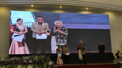 Panda Nababan tampil di acara