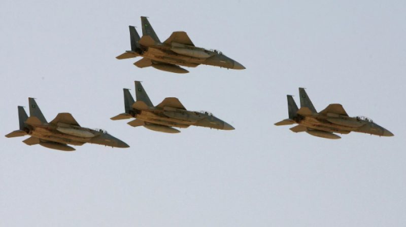 Pesawat tempur F-15 milik Angkatan Udara Saudi Arabia