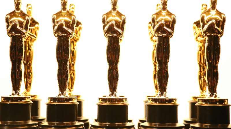 Piala Oscar dalam ajang Academy Awards yang akan disiarkan langsung di YouTube mulai 2029