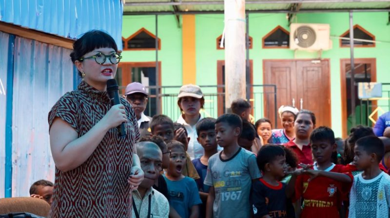 Wamen Stella Christie