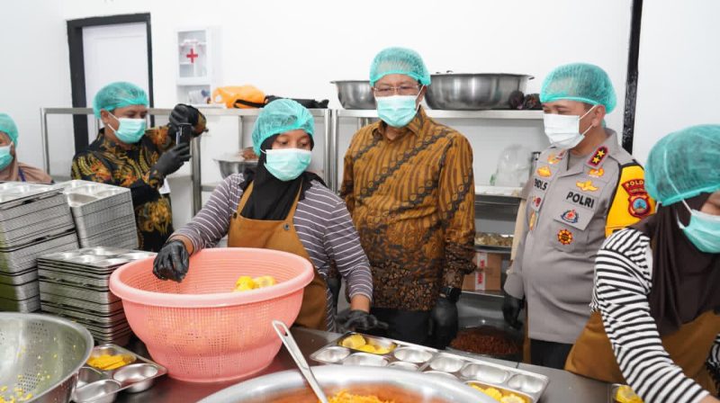 Tinjau Dapur SPPG Polda Sulteng, Menteri Hukum Puji Standar Kualitas Layak Jadi Contoh