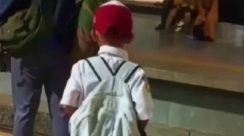 Siswa SD Naik Kereta dari Tangerang ke Klender