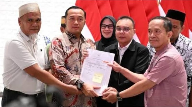 Dua Rehabilitasi Prabowo Hantarkan Guru di Luwu dan Ira Puspadewi Bebas dari Jeratan Hukum