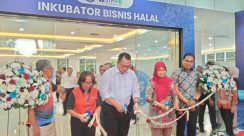 Kepala BRIN/Rektor IPB University, Prof Arif Satria Resmikan Gedung Inkubator Bisnis Halal IPB